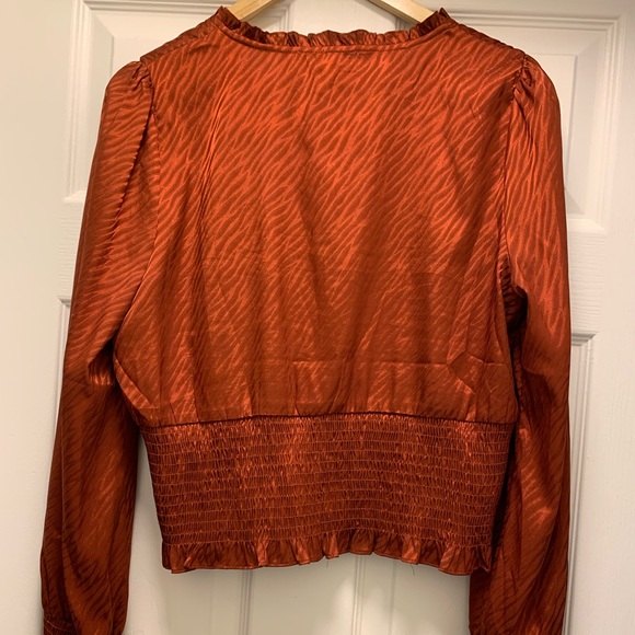 Cayenne Satin Top - Picture 4 of 5